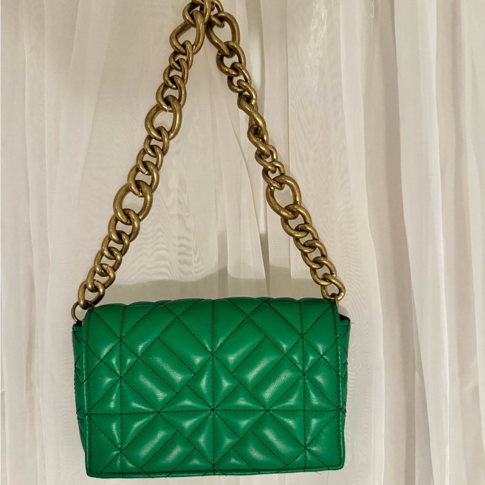 Green Quilted Chain Shoulder Bag